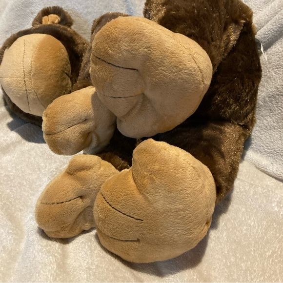 Toys R Us 2013 soft Brown 16" large Monkey / chimp plush Stuffed Animal Tan face - Picture 5 of 8
